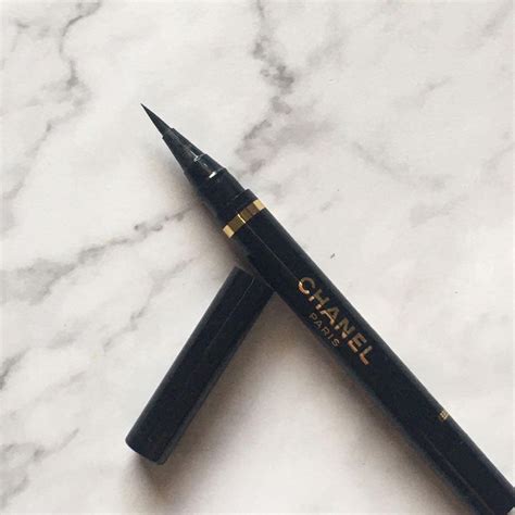 chanel automatic liquid eyeliner in black